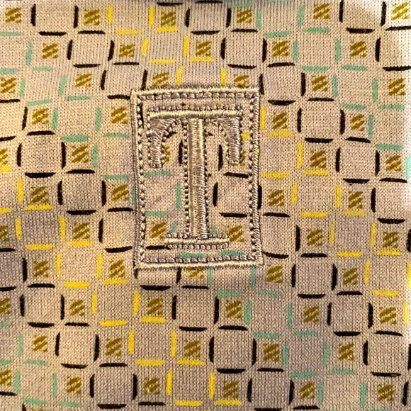 Tehama Men’s Geometric Print Golf Shirt - Picture 6 of 6